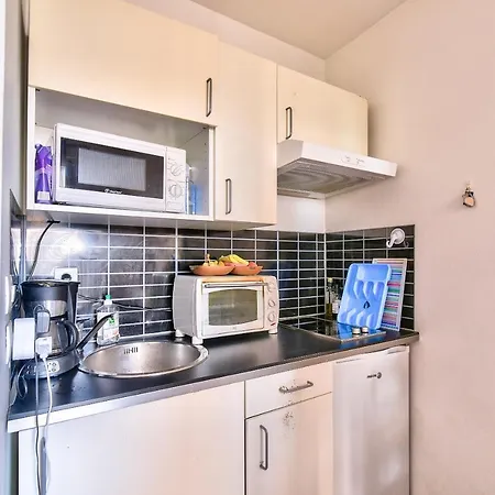 Large Studio In The Heart Of Les Carmes Area 아파트 툴루즈