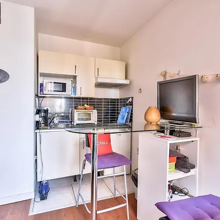 아파트 Large Studio In The Heart Of Les Carmes Area