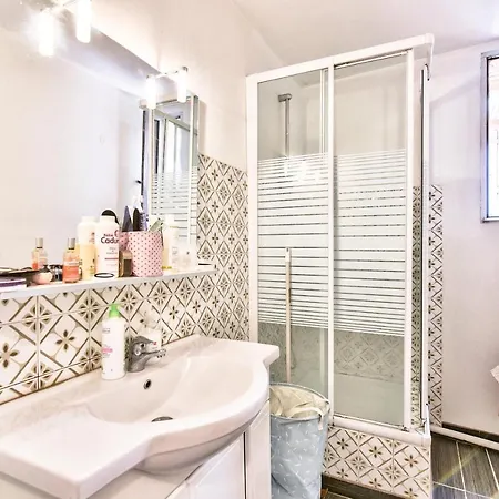 아파트 Large Studio In The Heart Of Les Carmes Area